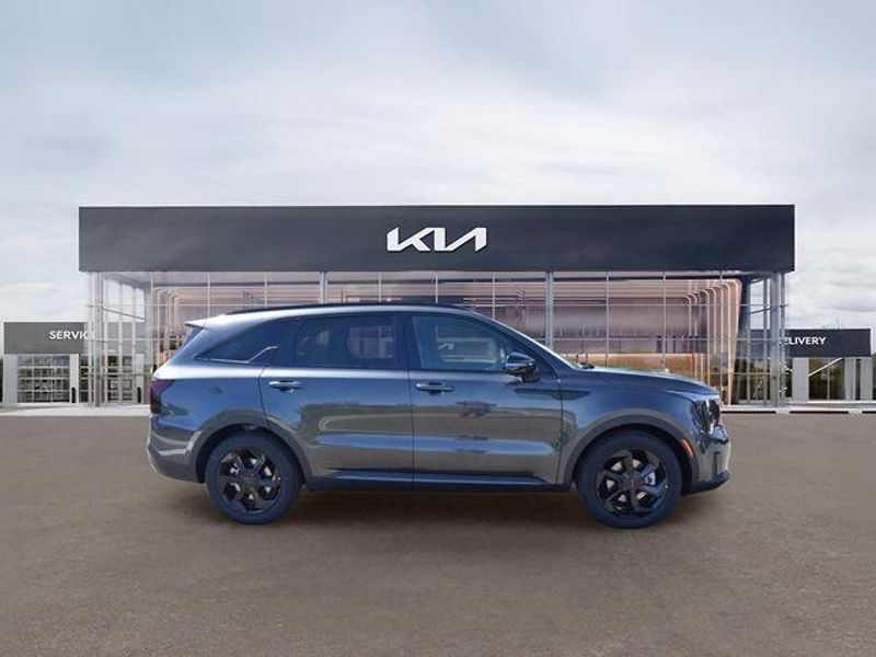 New 2026 Kia Sorento Hybrid X-Line SX PrestigeImage 2