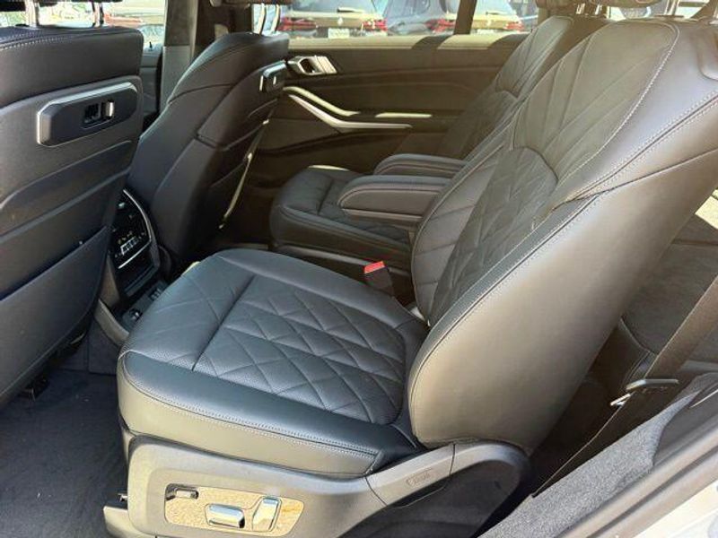 New 2026 BMW X7 xDrive40iImage 27