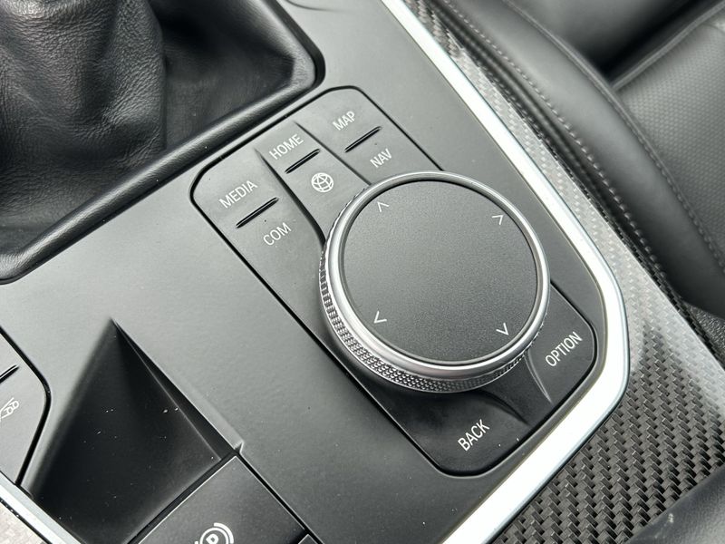 Used 2022 BMW M3 BaseImage 26