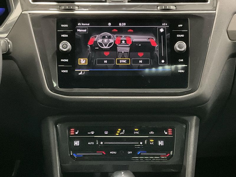 Used 2022 Volkswagen Tiguan SE AWD w/SunroofImage 14