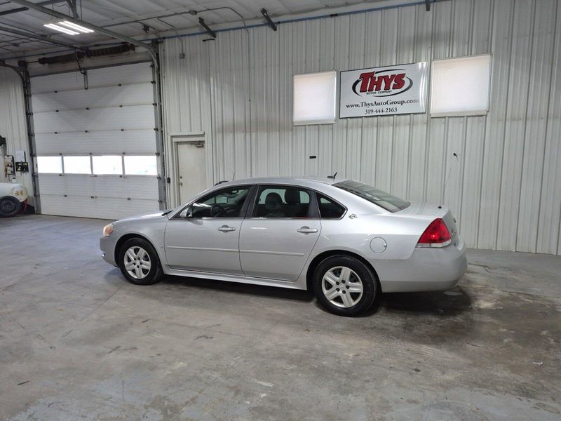 2009 Chevrolet Impala LSImage 14