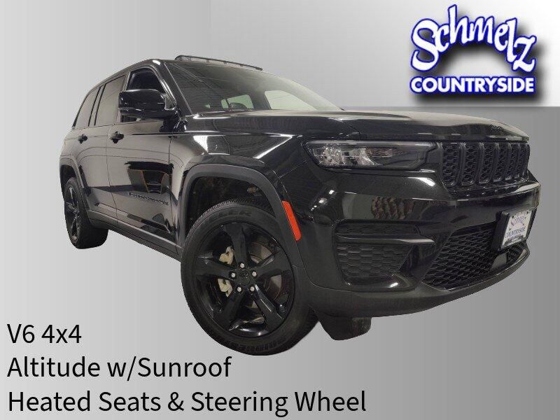 Used 2024 Jeep Grand Cherokee Altitude X 4X4 w/SunroofImage 1