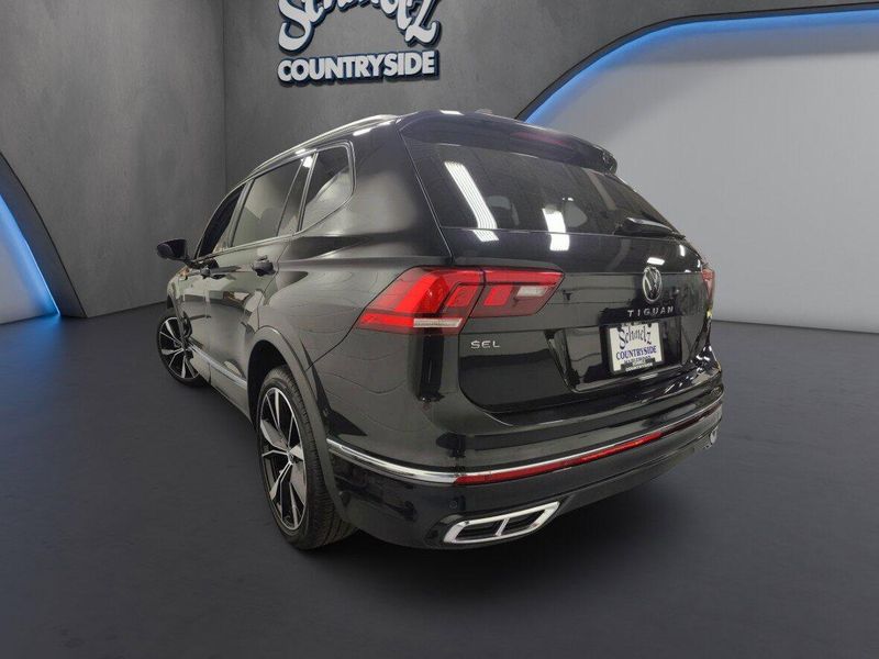Used 2024 Volkswagen Tiguan AWD SEL R-Line w/Sunroof/NavImage 15