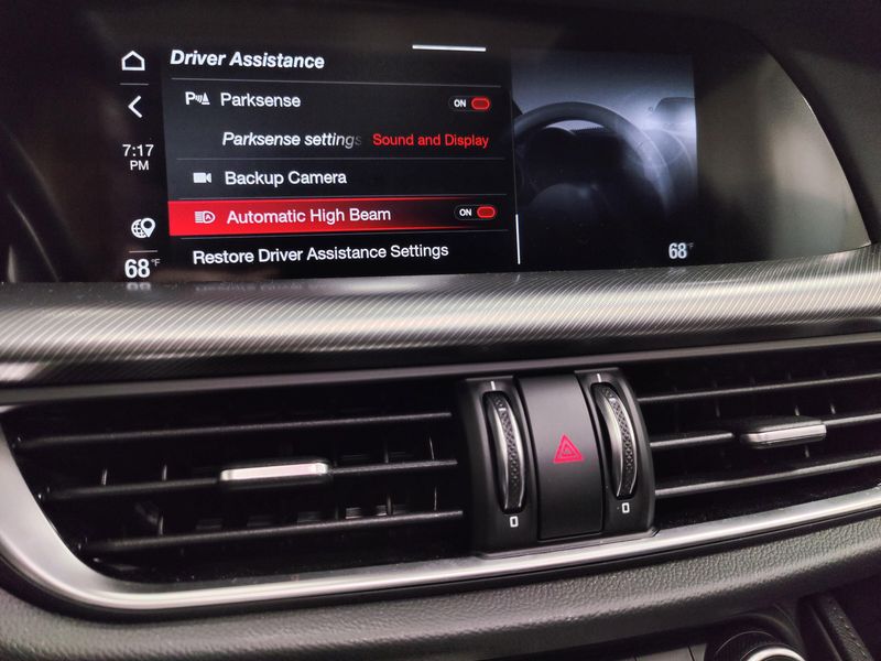 Used 2025 Alfa Romeo Stelvio Intensa AWD w/Sunroof/NavImage 12