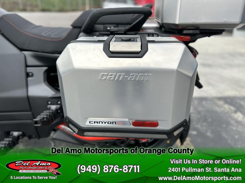 2025 Can-Am CANYON XT Image 3