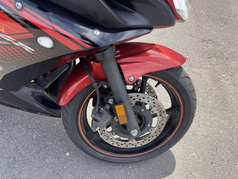 Used 2011 Yamaha FZ6R CA Image 15