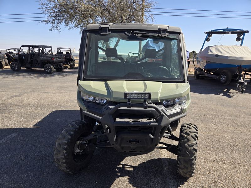 2021 Can-Am DEFENDER DPS CAB HD8Image 5