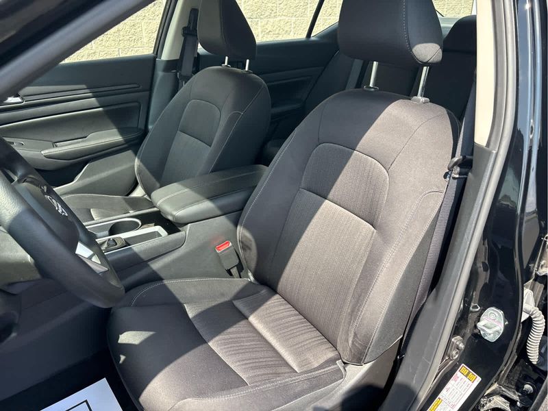 2024 Nissan Altima 2.5 SV photo 14