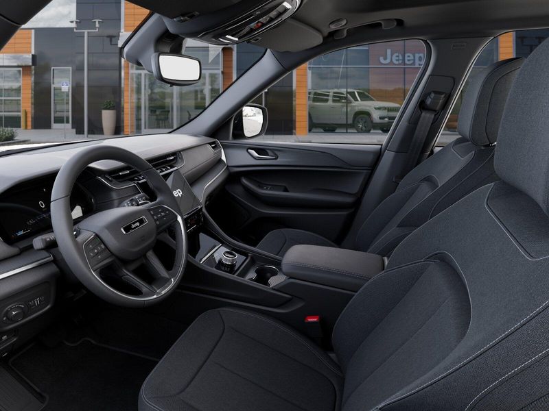 New 2025 Jeep Grand Cherokee Laredo X 4x4Image 22