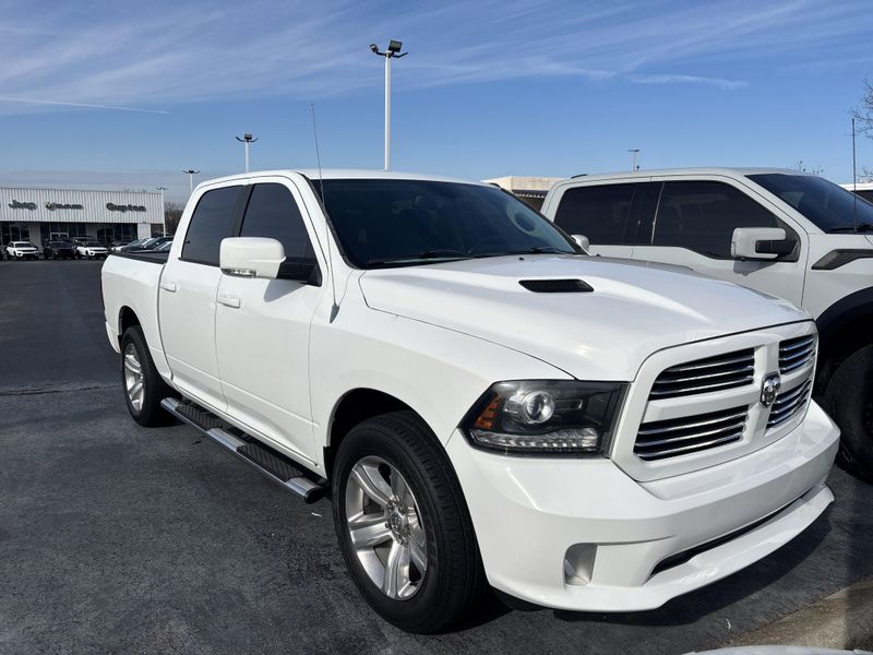 2013 Ram 1500 Sport photo 3