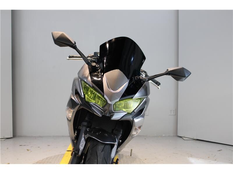 2021 Kawasaki Ninja 650Image 4