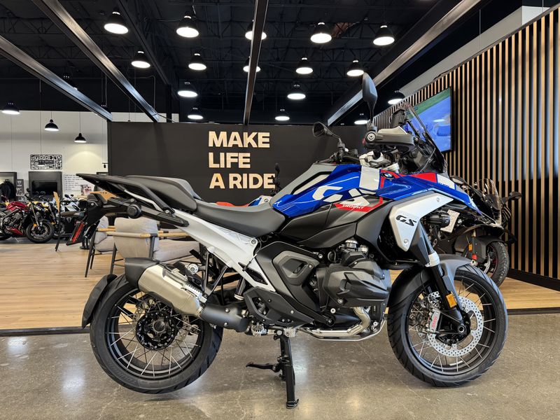 2025 BMW R 1300 GS - TROPHY - RACING BLUE METALLIC 
