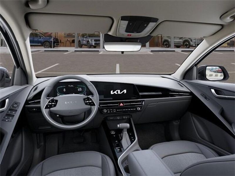 2025 Kia Niro EXImage 14