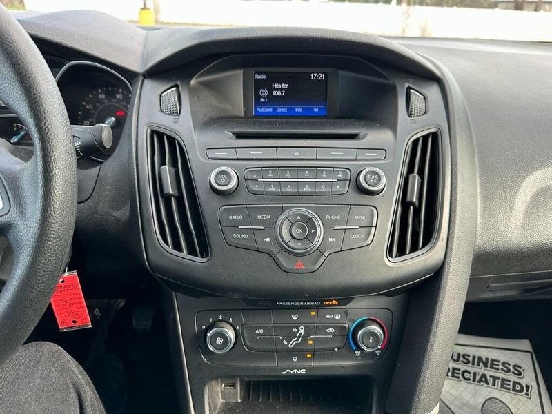 2017 Ford Focus SImage 6