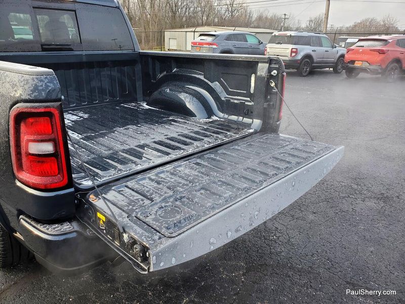 New 2026 RAM 1500 Laramie Crew Cab 4x4 5'7' Box