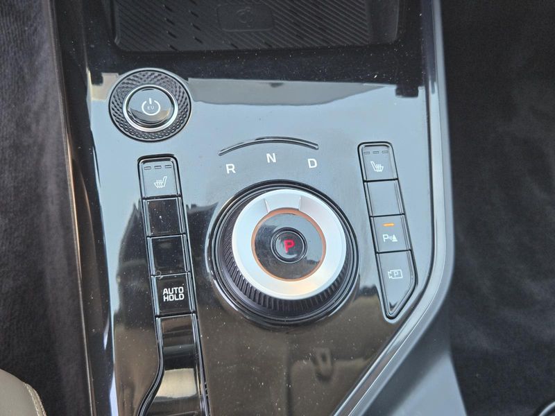 Used 2024 Kia Niro EV Wind
