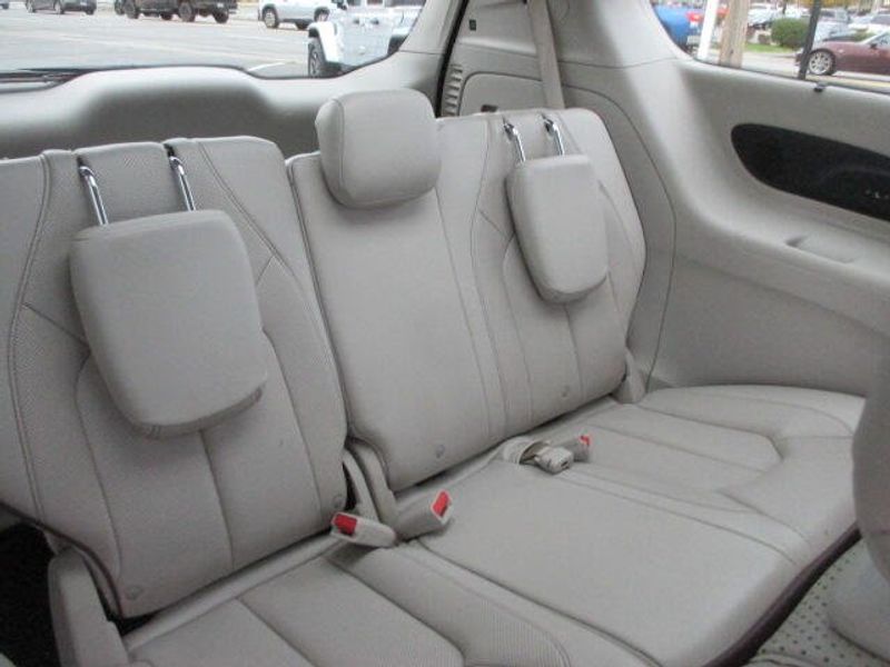 Used 2020 Chrysler Pacifica LimitedImage 30