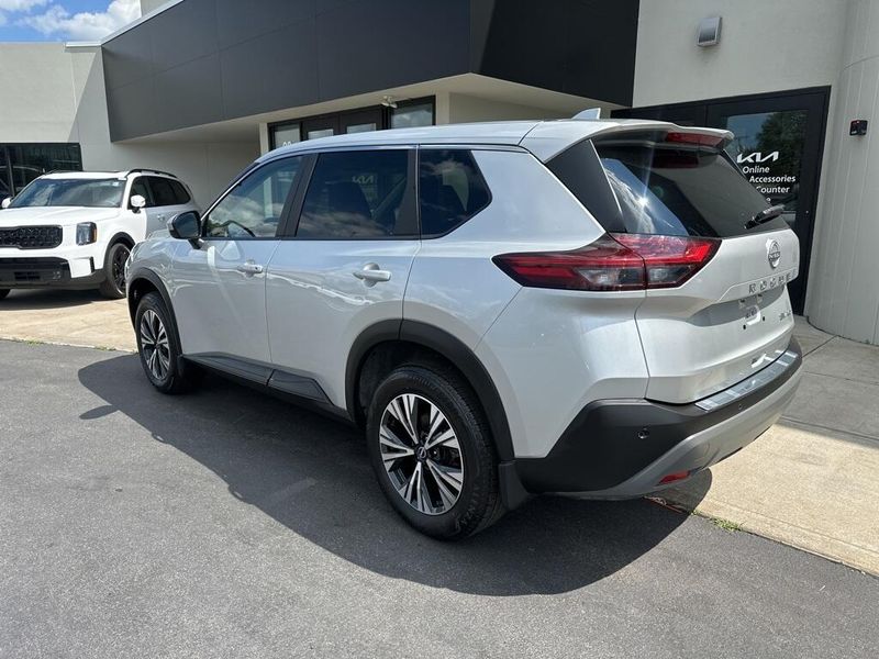 Used 2023 Nissan Rogue SVImage 7