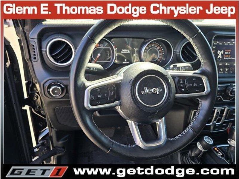 2021 Jeep Wrangler Unlimited Sahara photo 15