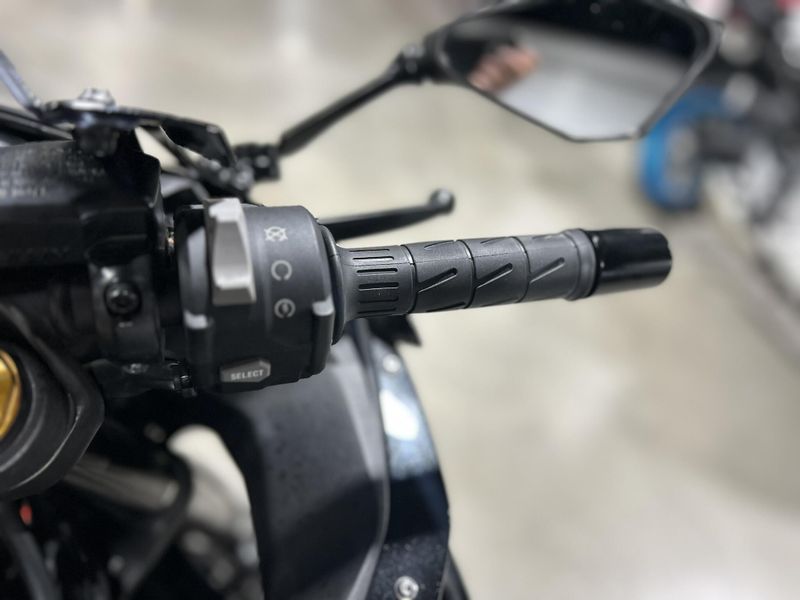 Used 2024 Kawasaki NINJA ZX-4RR Image 13
