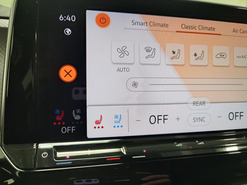 Used 2024 Volkswagen Atlas AWD Peak Edition SEL w/Sunroof/NavImage 29