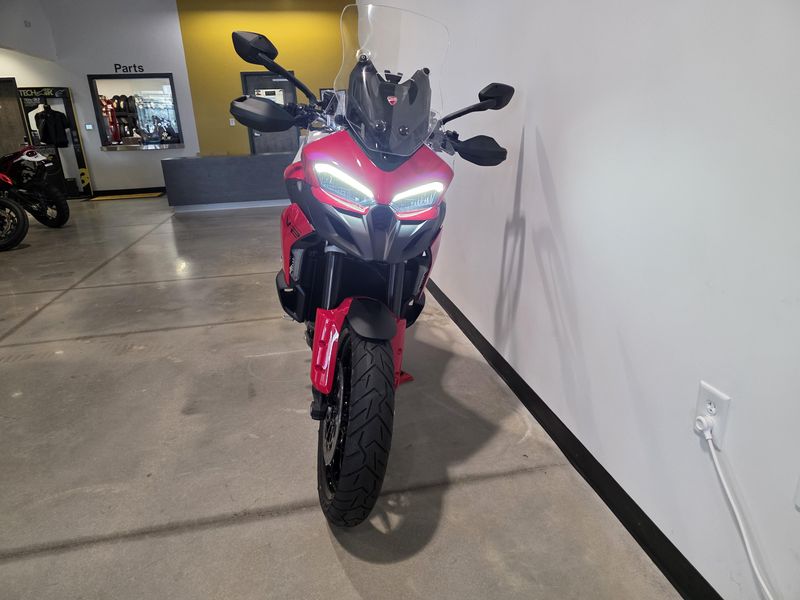 2025 Ducati Multistrada V2