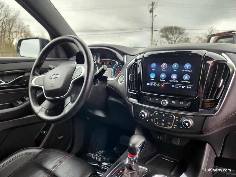 Used 2022 Chevrolet Traverse RS