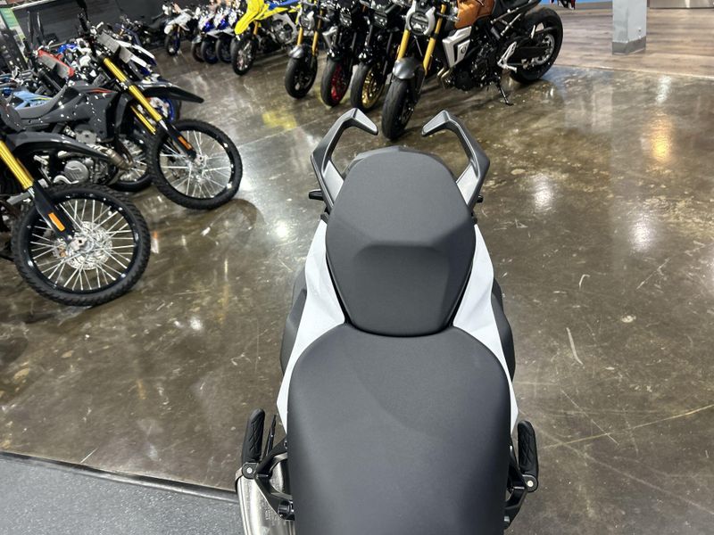 New 2026 Suzuki GSX-S1000GT+ Image 14