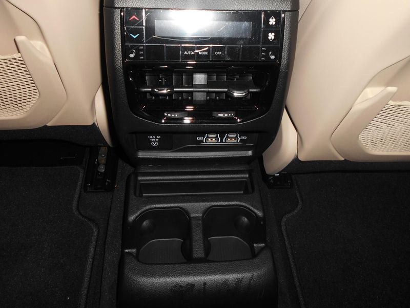 2025 Jeep Grand Cherokee L Limited 4x4Image 28