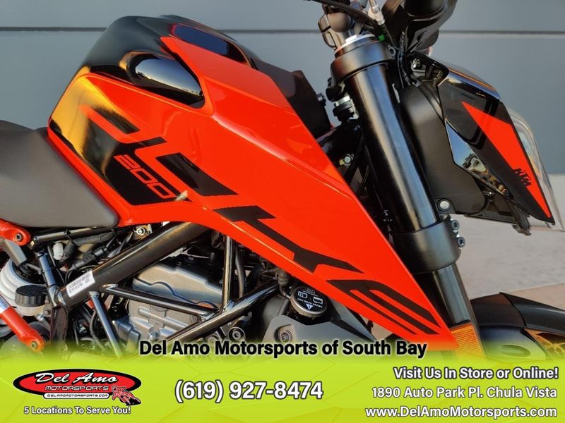 2023 KTM 200 DUKE  in a ORANGE exterior color. Del Amo Motorsports of South Bay (619) 547-1937 delamomotorsports.com 