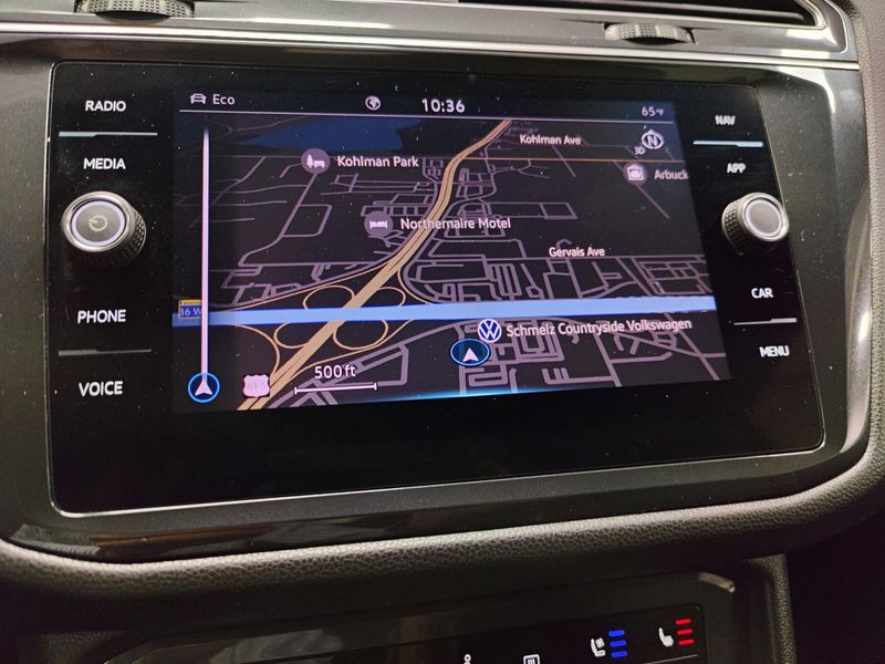 Used 2024 Volkswagen Tiguan AWD SEL R-Line w/Sunroof/NavImage 16