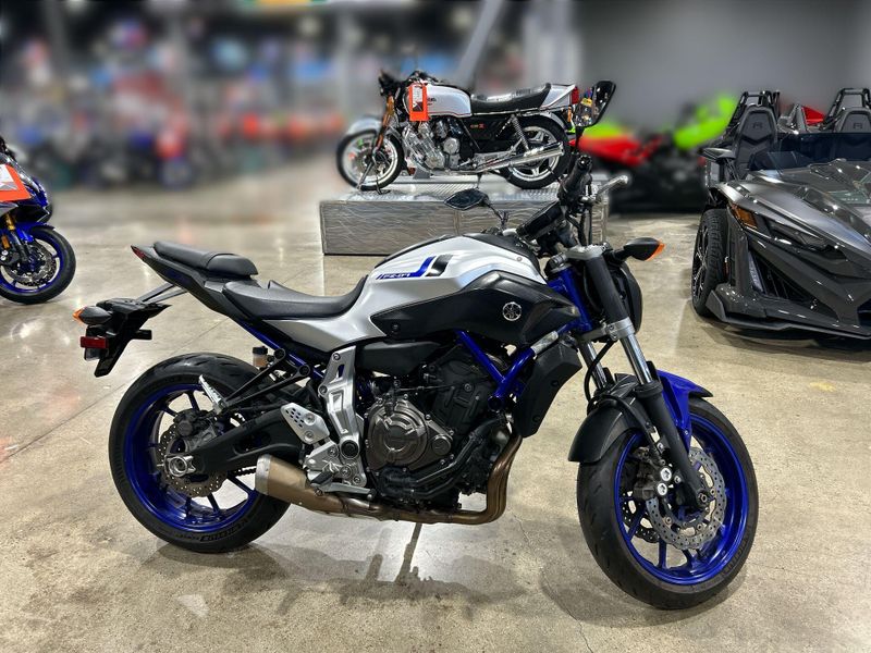Used 2016 Yamaha FZ-07 Image 10