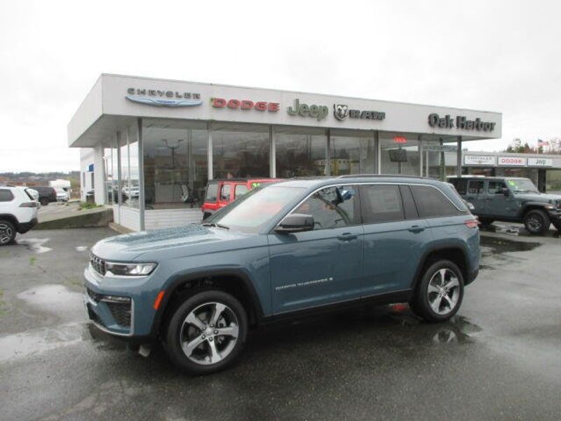 New 2026 Jeep Grand Cherokee Limited 4x4Image 1