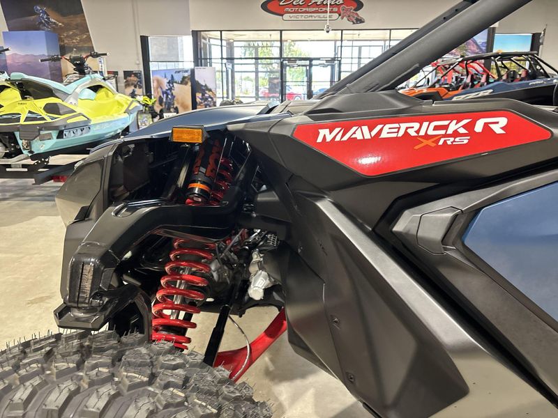 New 2026 Can-Am MAVERICK R MAX X RS 999T DCT Image 22