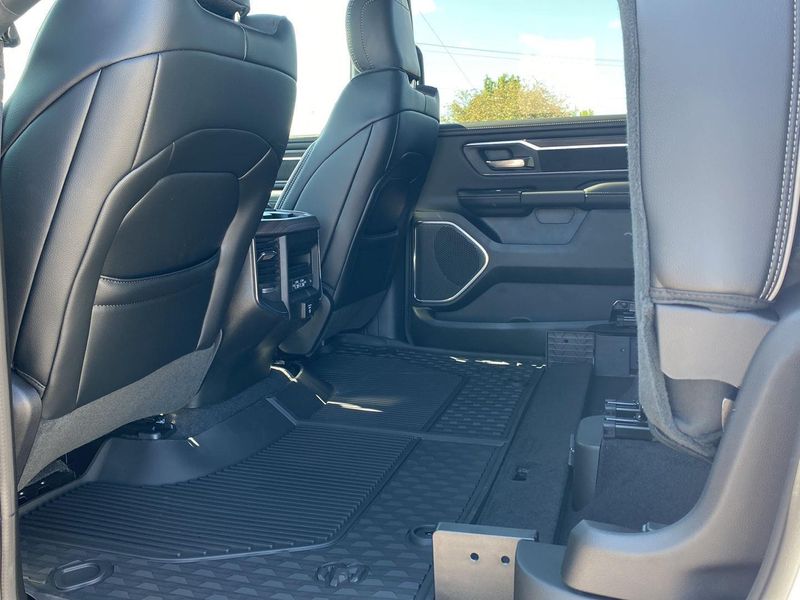2026 Ram 1500 Laramie photo 16