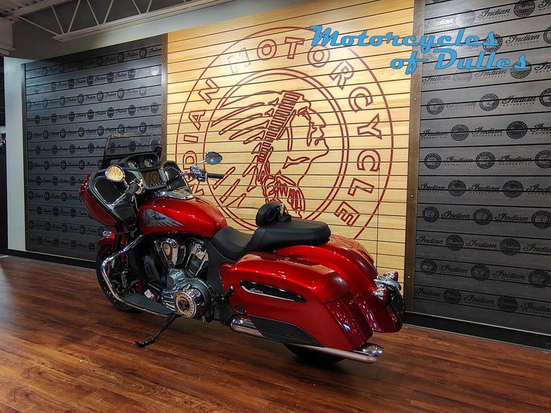 2020 Indian Motorcycle Challenger Limited Image 6