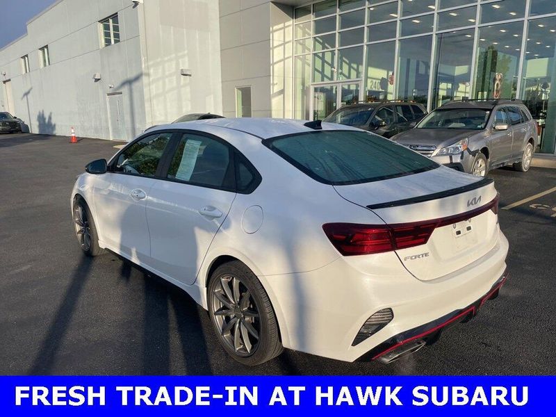 2023 Kia Forte GT photo 3
