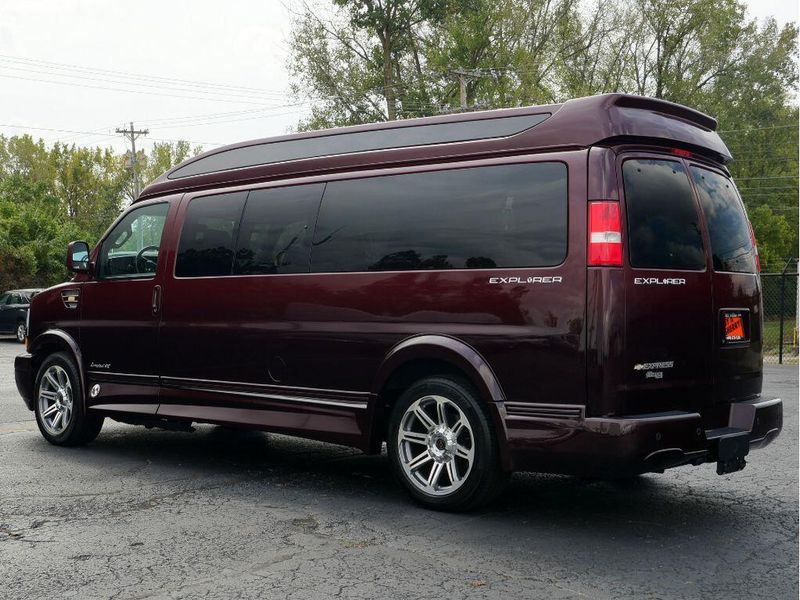 2018 Chevrolet Express 2500 Image 14