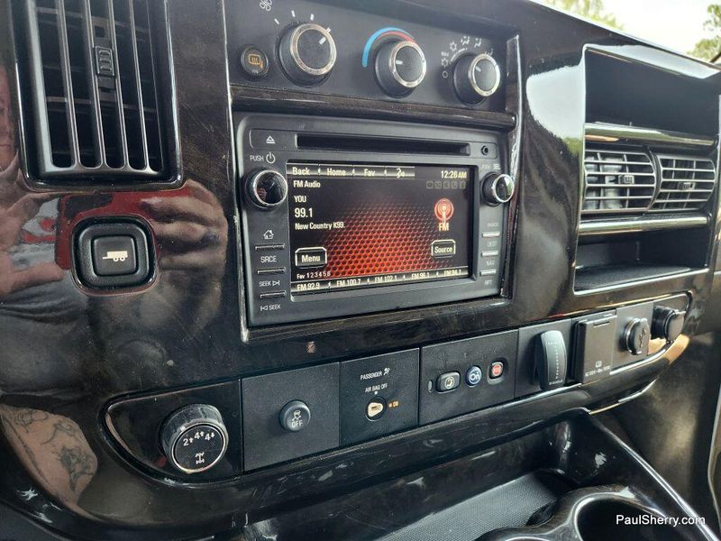 2018 GMC Savana 2500 Image 34