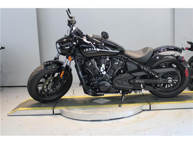 Used 2025 Indian Motorcycle SCOUT BOBBER Image 7