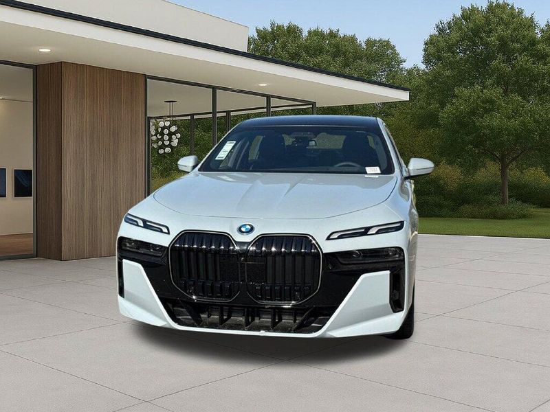 New 2026 BMW 7 Series 750e xDriveImage 3