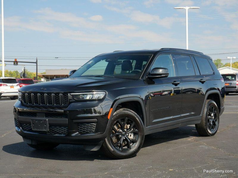 Used 2024 Jeep Grand Cherokee L Altitude
