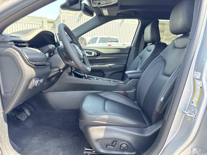 New 2026 Jeep Compass Limited Altitude 4x4