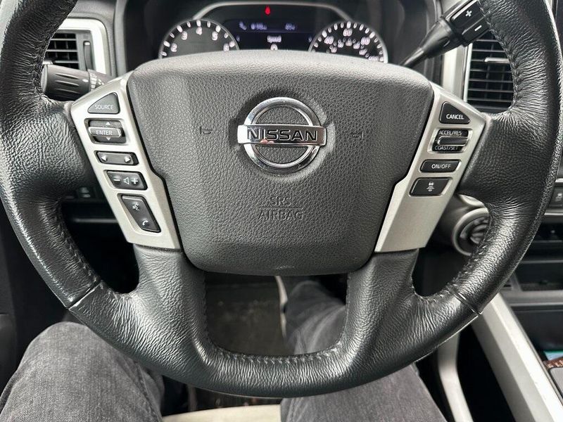 2021 Nissan Titan SVImage 3