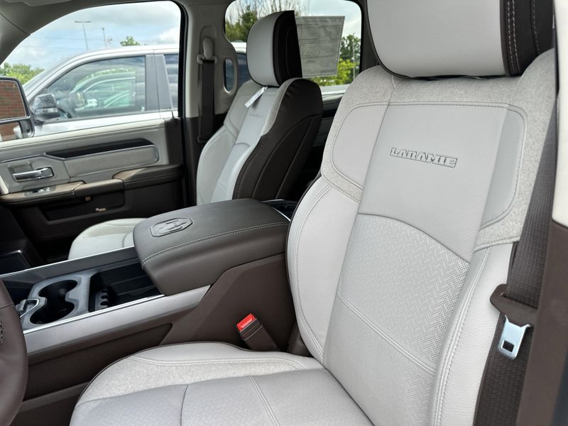 2025 RAM 3500 Laramie Crew Cab 4x4 8