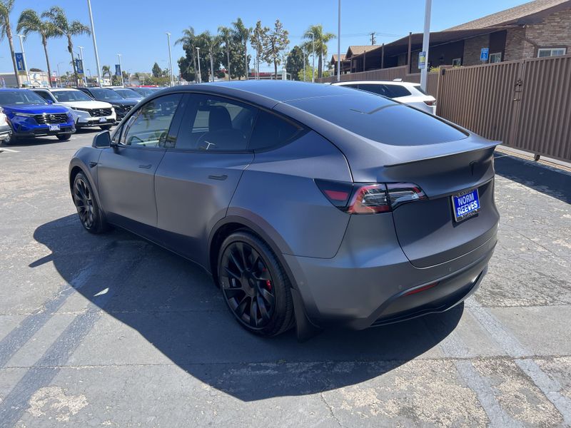 2021 Tesla Model Y Long RangeImage 2