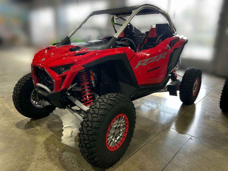 New 2026 Polaris RZR PRO R ULTIMATE Image 24