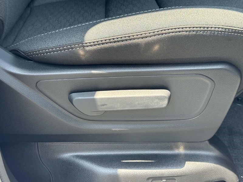 New 2026 RAM 1500 Tradesman Crew Cab 4x4 5'7' Box