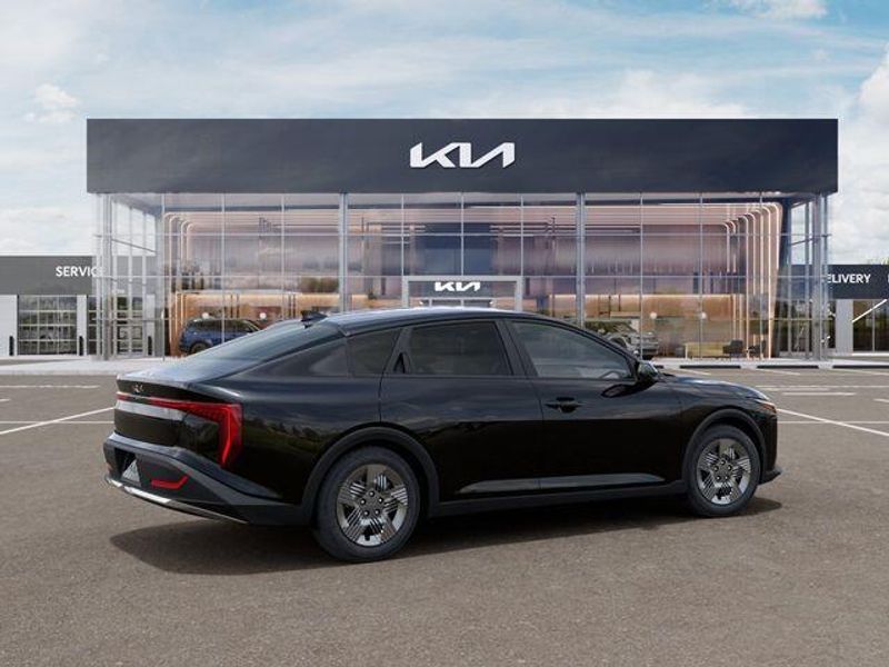 New 2026 Kia K4 LXImage 7