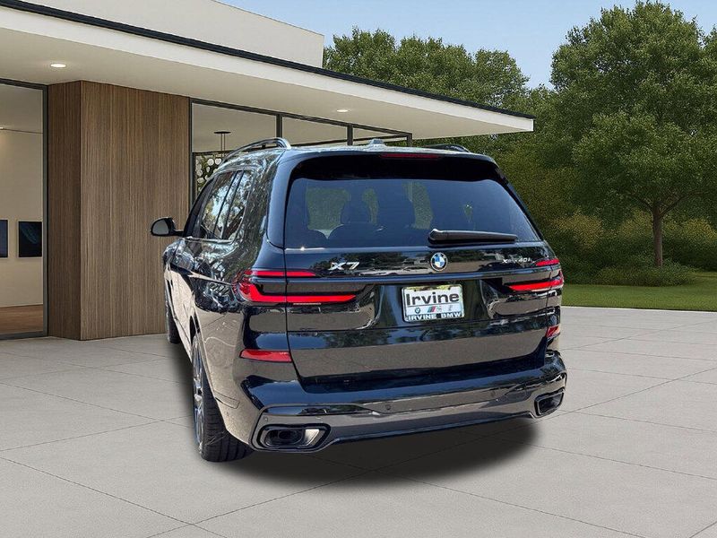 New 2027 BMW X7 xDrive40iImage 11